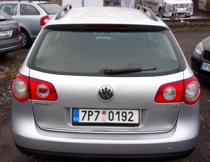 Volkswagen Passat 9