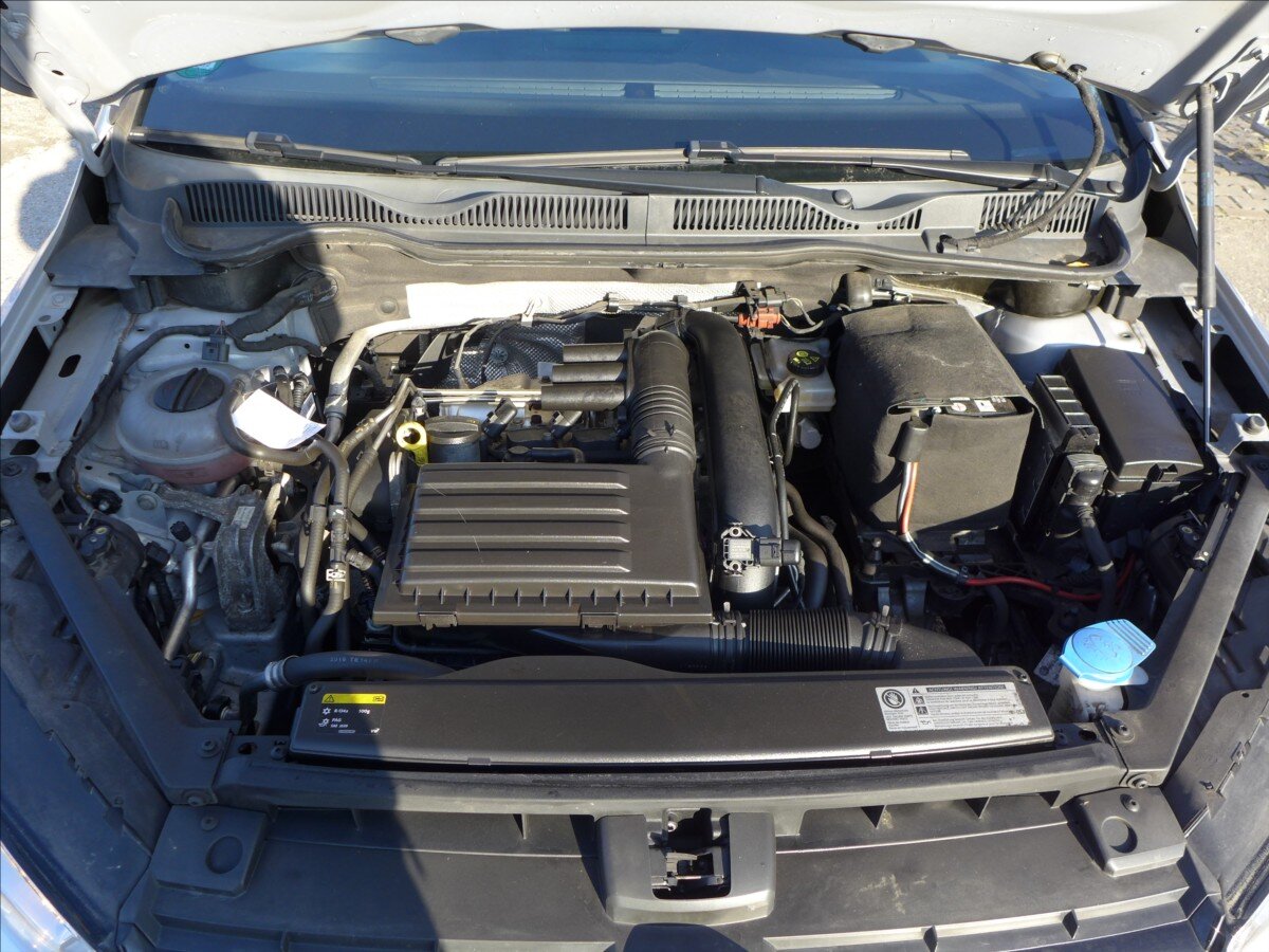 Volkswagen Golf Sportsvan Kombi 1,2 l 63 kw