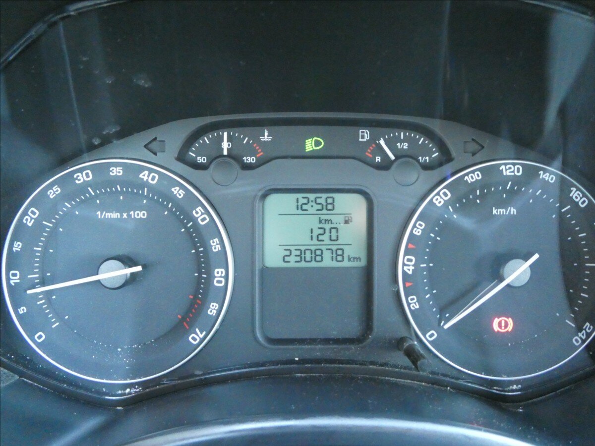 Škoda Octavia Sedan / Limuzína 1,6 l 85 kw