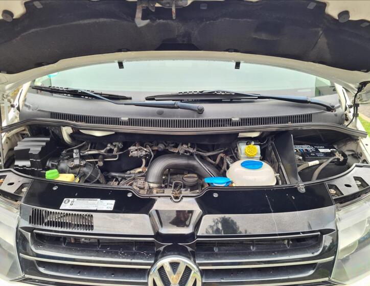 Volkswagen Multivan 22