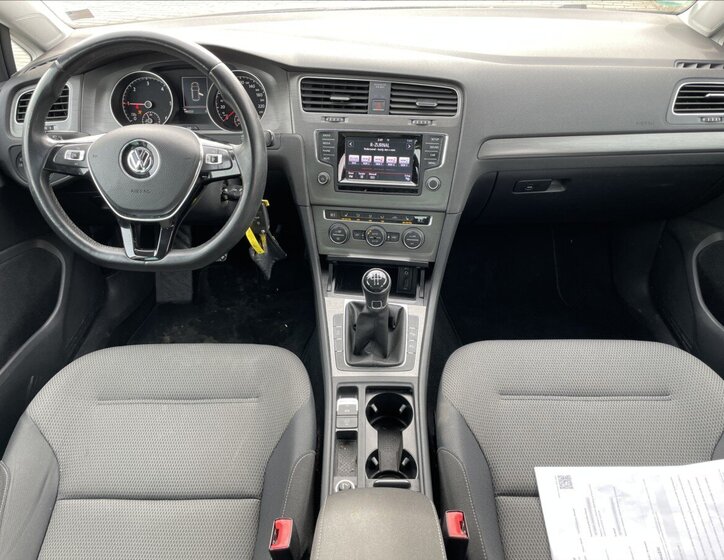 Volkswagen Golf Hatchback 1,6 l 77 kw