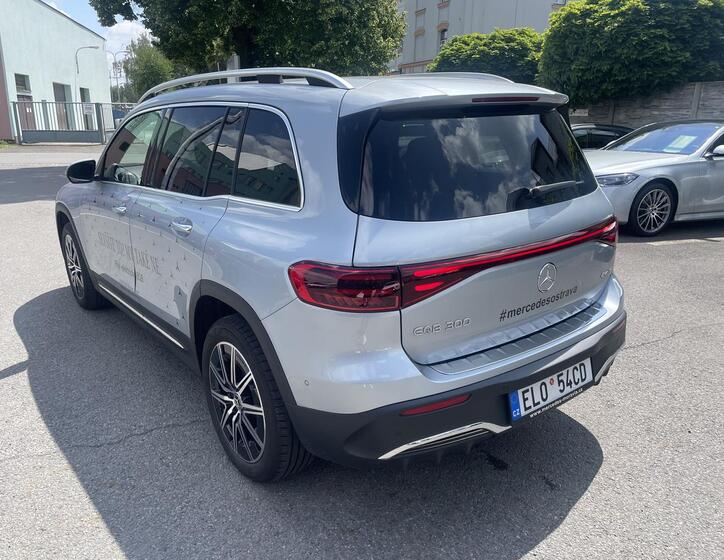 Mercedes-Benz EQB 4