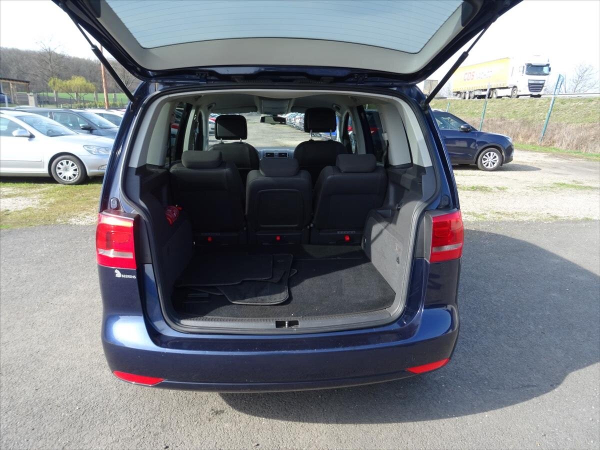 Volkswagen Touran MPV 1,2 l 77 kw