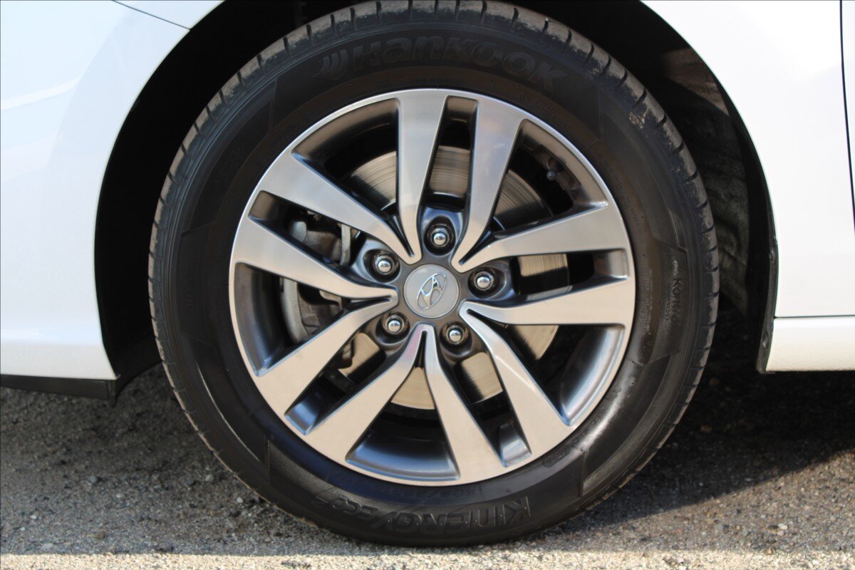 Hyundai i30 Kombi 1,4 l 103 kw