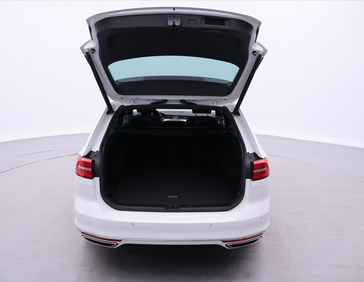 Volkswagen Passat Kombi 1,5 l 110 kw