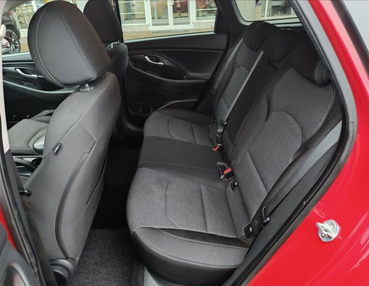 Hyundai i30 Kombi 998,0 88 kw