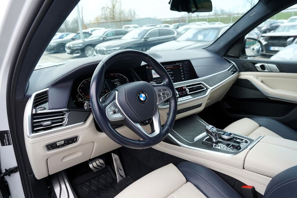 BMW X7 SUV / Terénní 3,0 l 250 kw