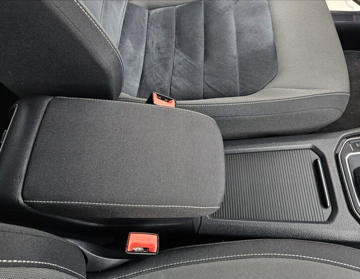 Volkswagen Golf Sportsvan 33