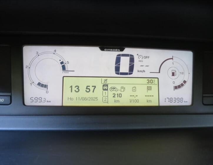 Citroën Grand C4 Picasso 9