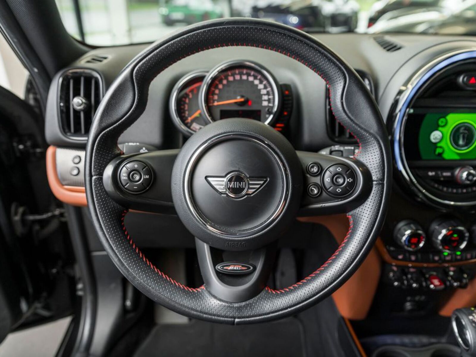 Mini Countryman 6