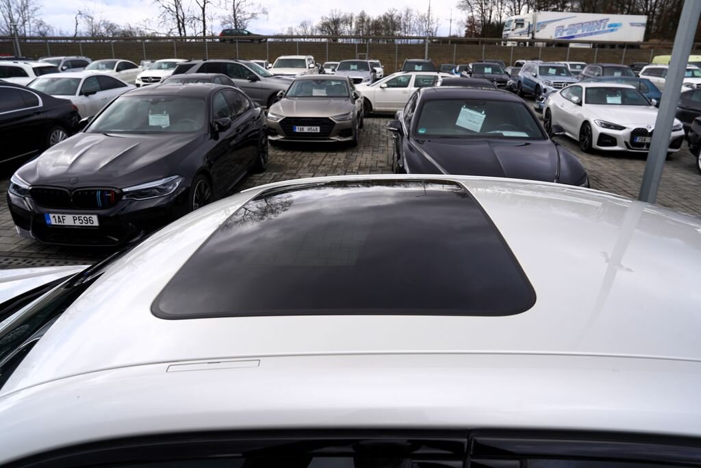 BMW Řada 3 Sedan 3,0 l 275 kw