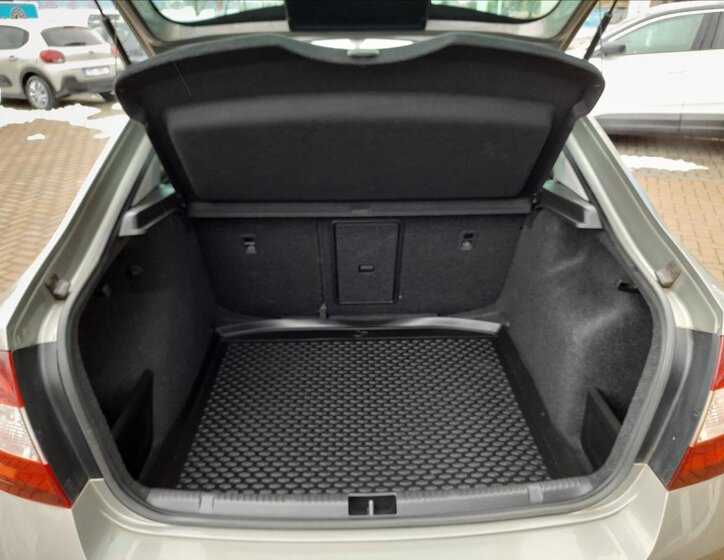 Škoda Rapid Liftback 999,0 81 kw