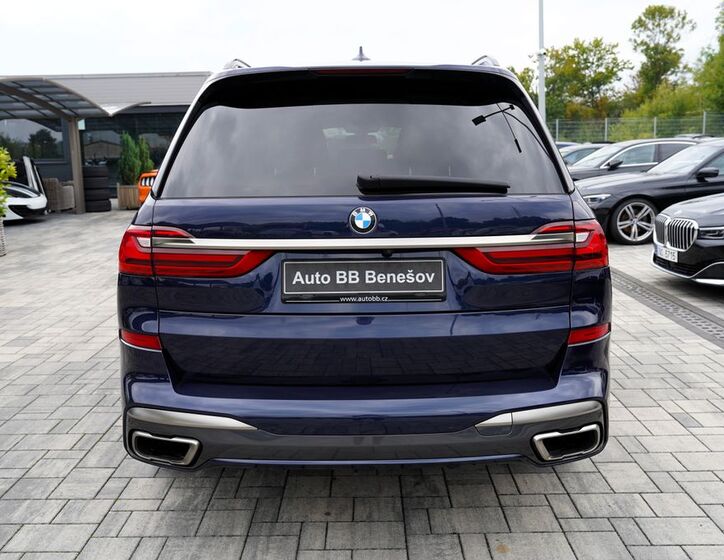 BMW X7 5
