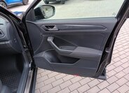 Volkswagen T-Roc SUV / Terénní 1,5 l 110 kw