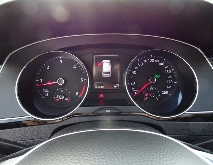 Volkswagen Passat Kombi 2,0 l 140 kw