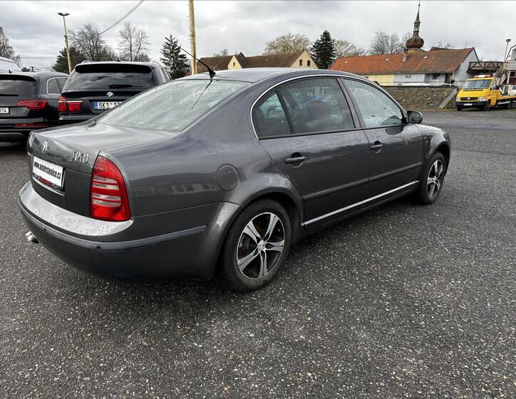 Škoda Superb 5
