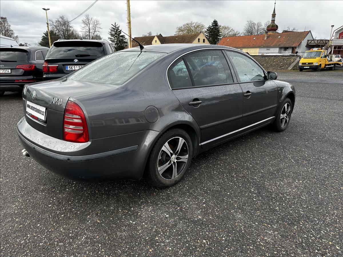 Škoda Superb