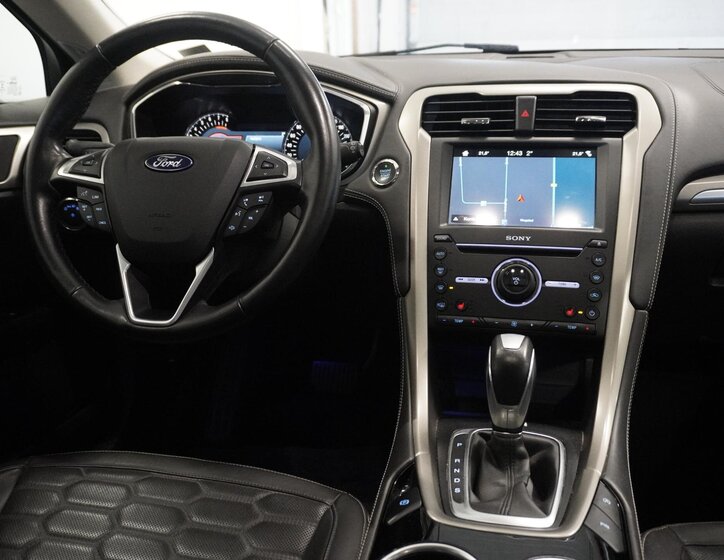 Ford Mondeo Kombi 2,0 l 179 kw