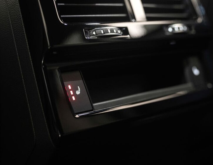 Volkswagen Touareg SUV / Terénní 3,0 l 210 kw