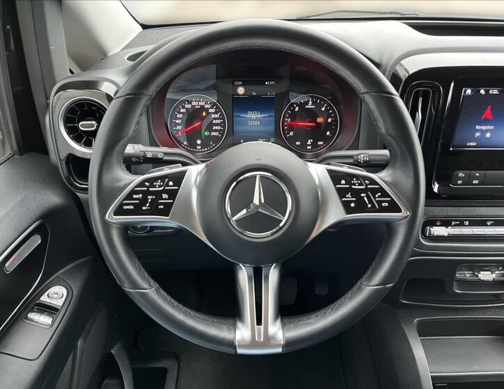 Mercedes-Benz Vito 10