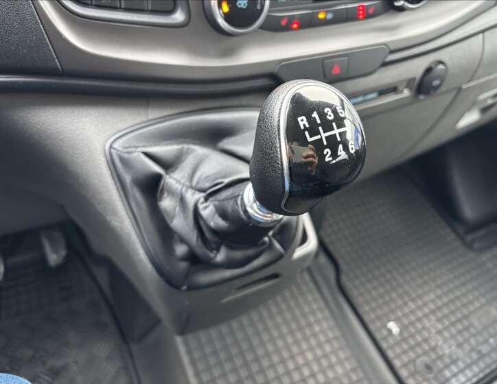 Ford Transit Custom 26