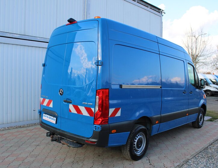 Mercedes-Benz Sprinter Užitková 2,1 l 120 kw