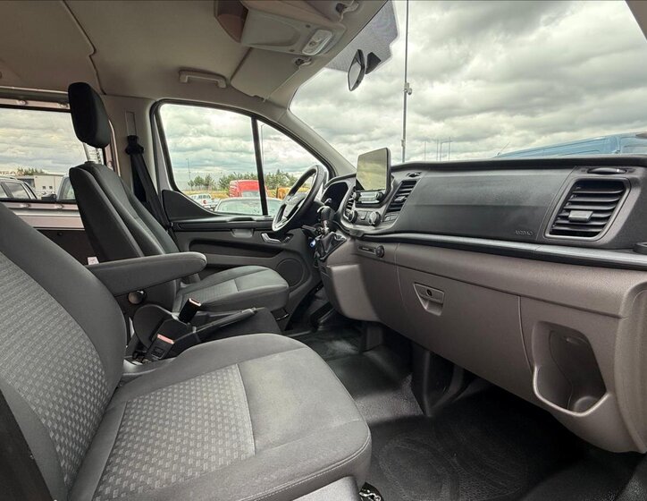 Ford Transit Custom 16