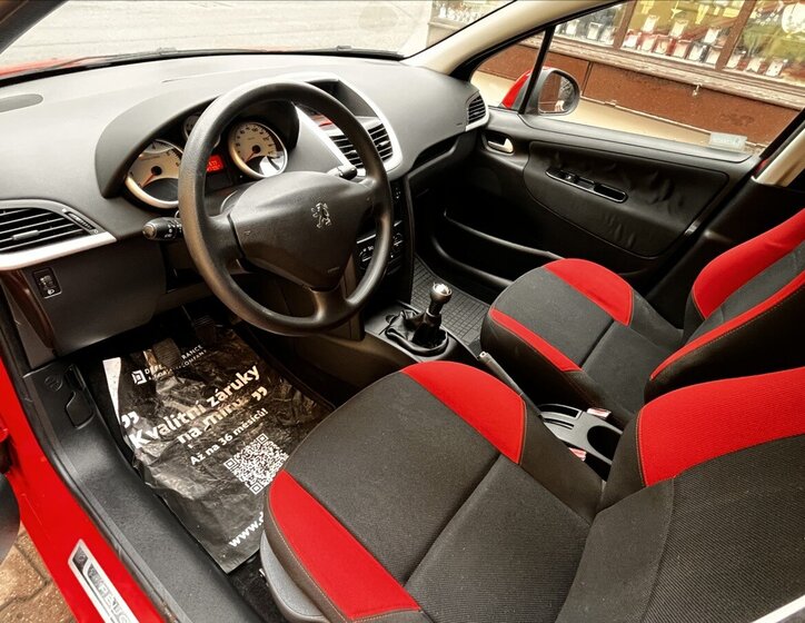 Peugeot 207 Hatchback 1,4 l 70 kw