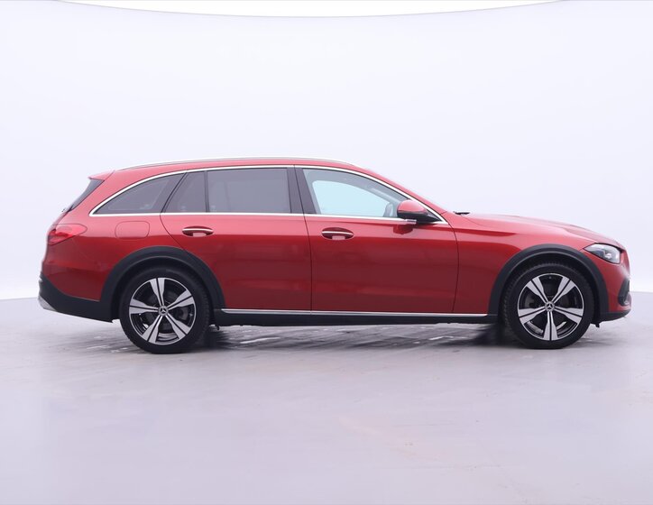 Mercedes-Benz Třídy C Kombi 2,0 l 147 kw