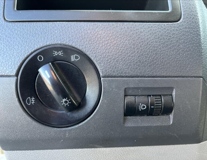 Volkswagen Transporter Valník 1,9 l 75 kw