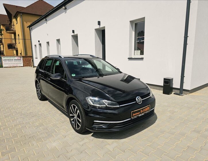 Volkswagen Golf Kombi 2,0 l 110 kw