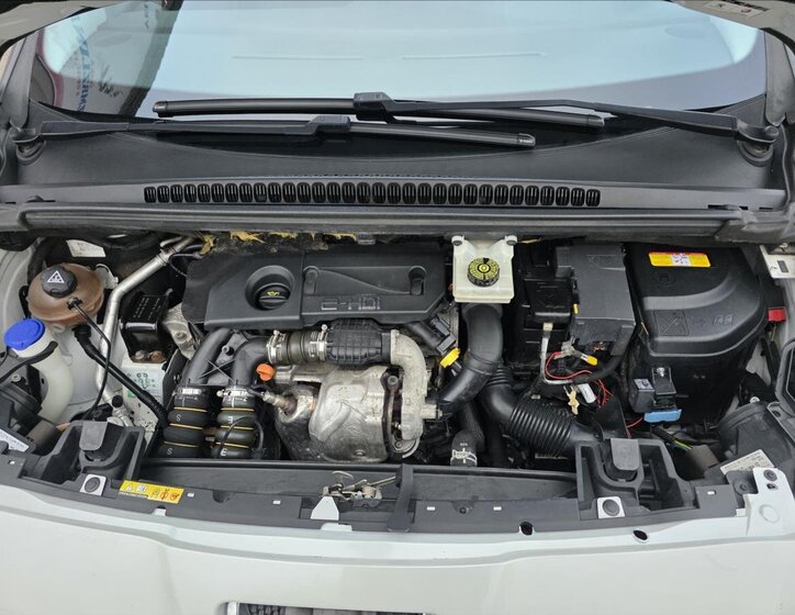 Peugeot 5008 Kombi 1,6 l 84 kw