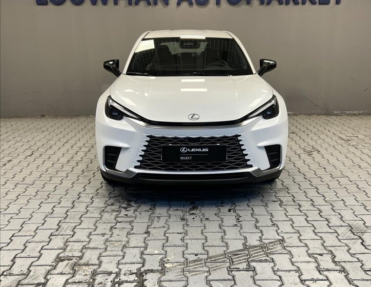 Lexus LBX SUV 1,5 l 100 kw