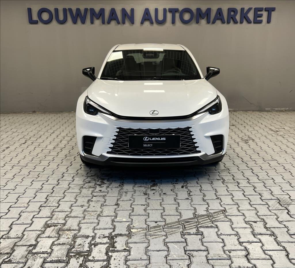 Lexus LBX SUV 1,5 l 100 kw