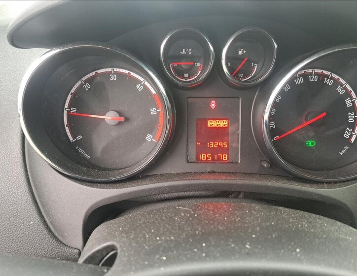 Opel Meriva Hatchback 1,2 l 55 kw