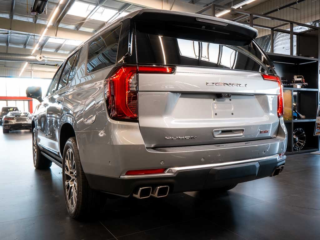 GMC Yukon SUV 6,2 l 313 kw