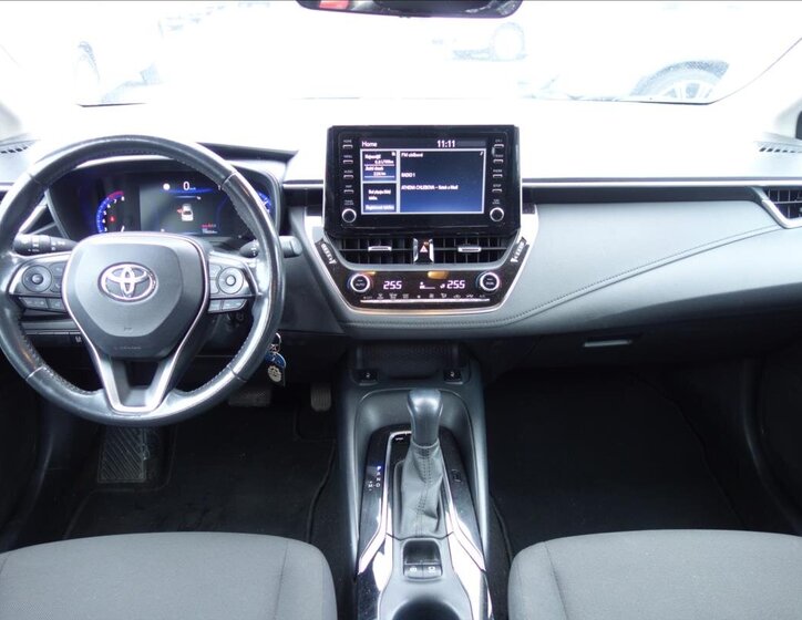 Toyota Corolla Sedan 1,6 l 97 kw