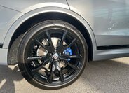 BMW X7 SUV / Terénní 3,0 l 280 kw