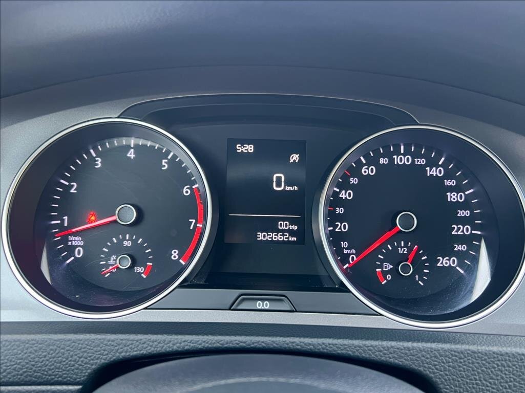 Volkswagen Golf Hatchback 1,2 l 77 kw