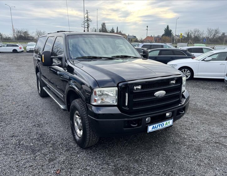 Ford Excursion 3