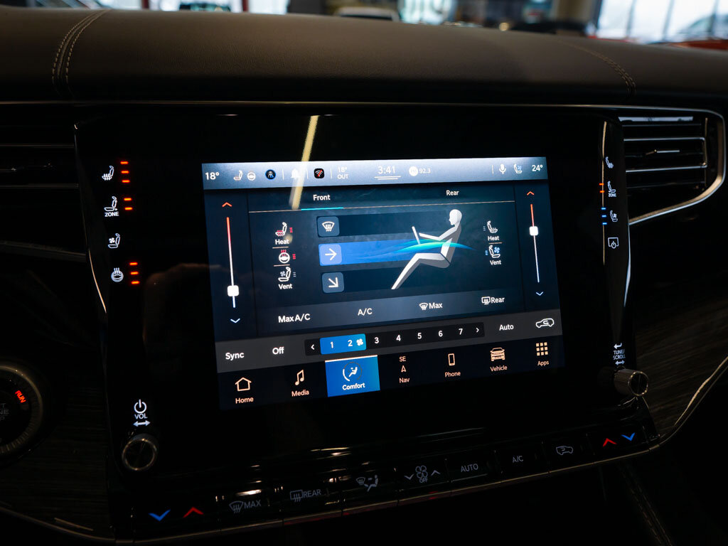 Jeep Wagoneer SUV 5,7 l 292 kw