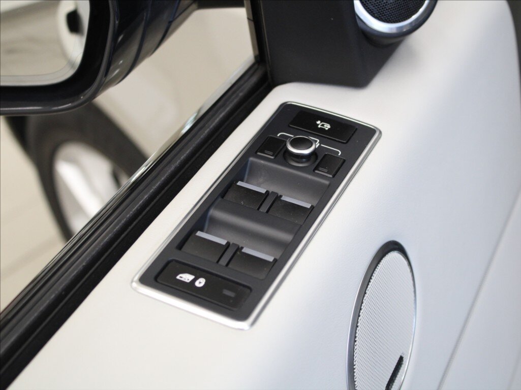 Land Rover Range Rover SUV / Terénní 3,0 l 190 kw