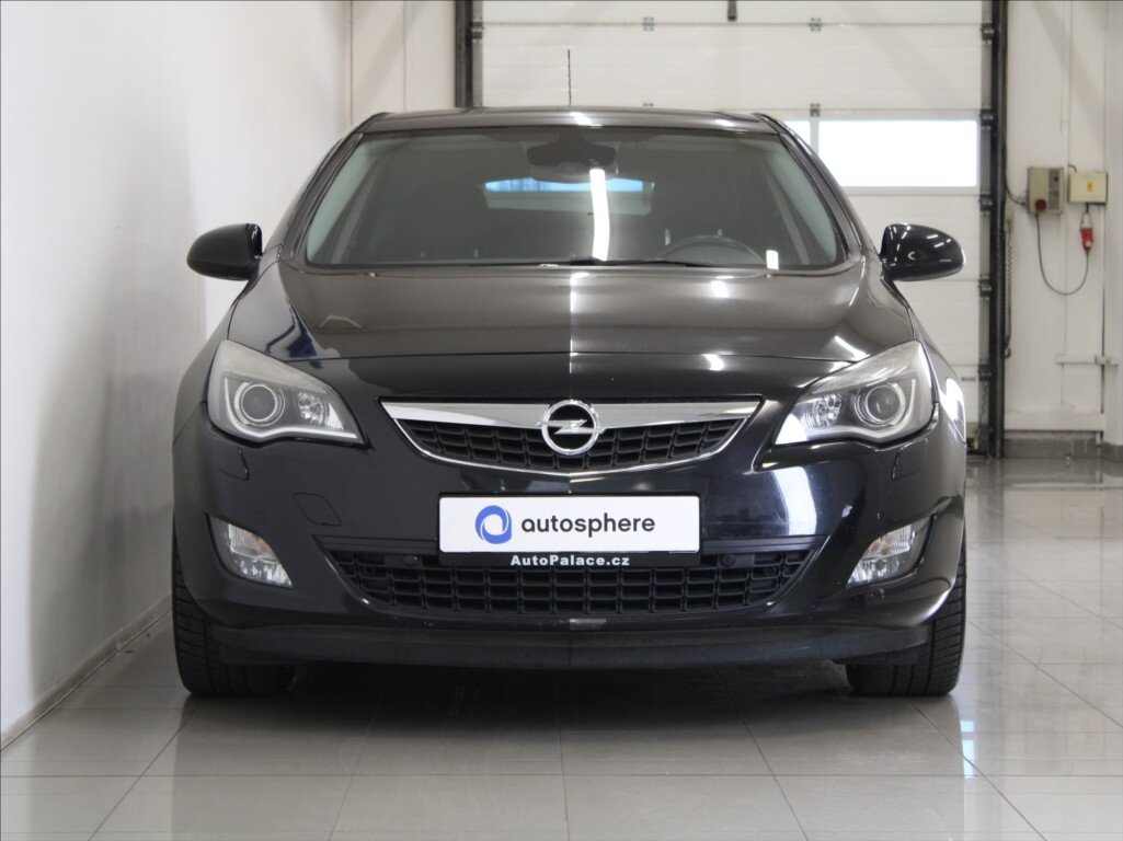 Opel Astra Kombi 2,0 l 118 kw
