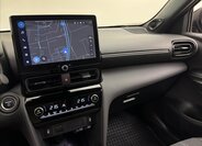 Toyota Yaris Cross SUV 1,5 l 96 kw