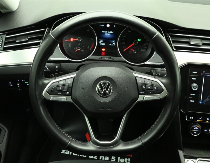 Volkswagen Passat 18