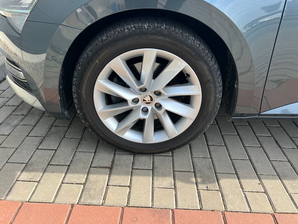 Škoda Superb Kombi 2,0 l 110 kw