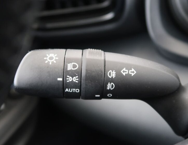 Toyota Yaris Hatchback 1,5 l 68 kw