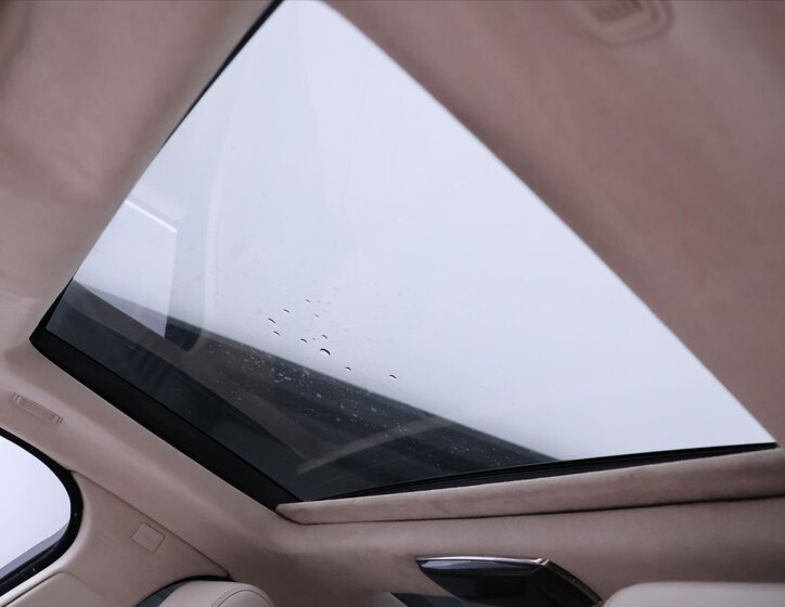 Jaguar XJ Sedan 3,0 l 202 kw