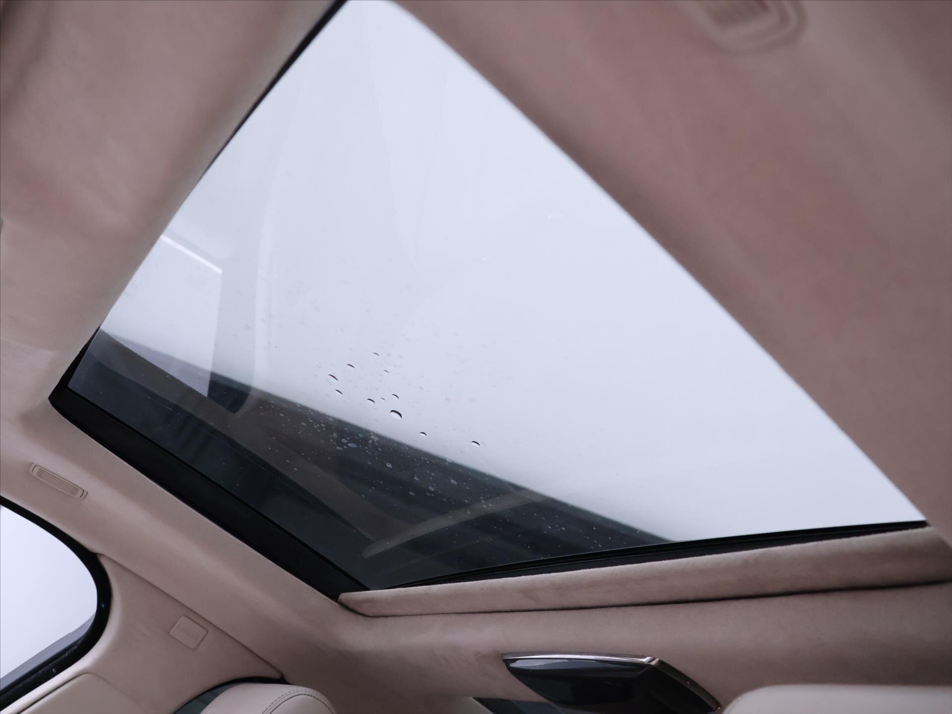 Jaguar XJ Sedan 3,0 l 202 kw