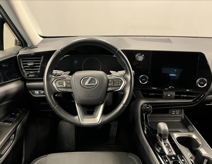 Lexus NX 350h SUV 2,5 l 179 kw